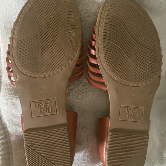 Shoes - Picture 7 of 7